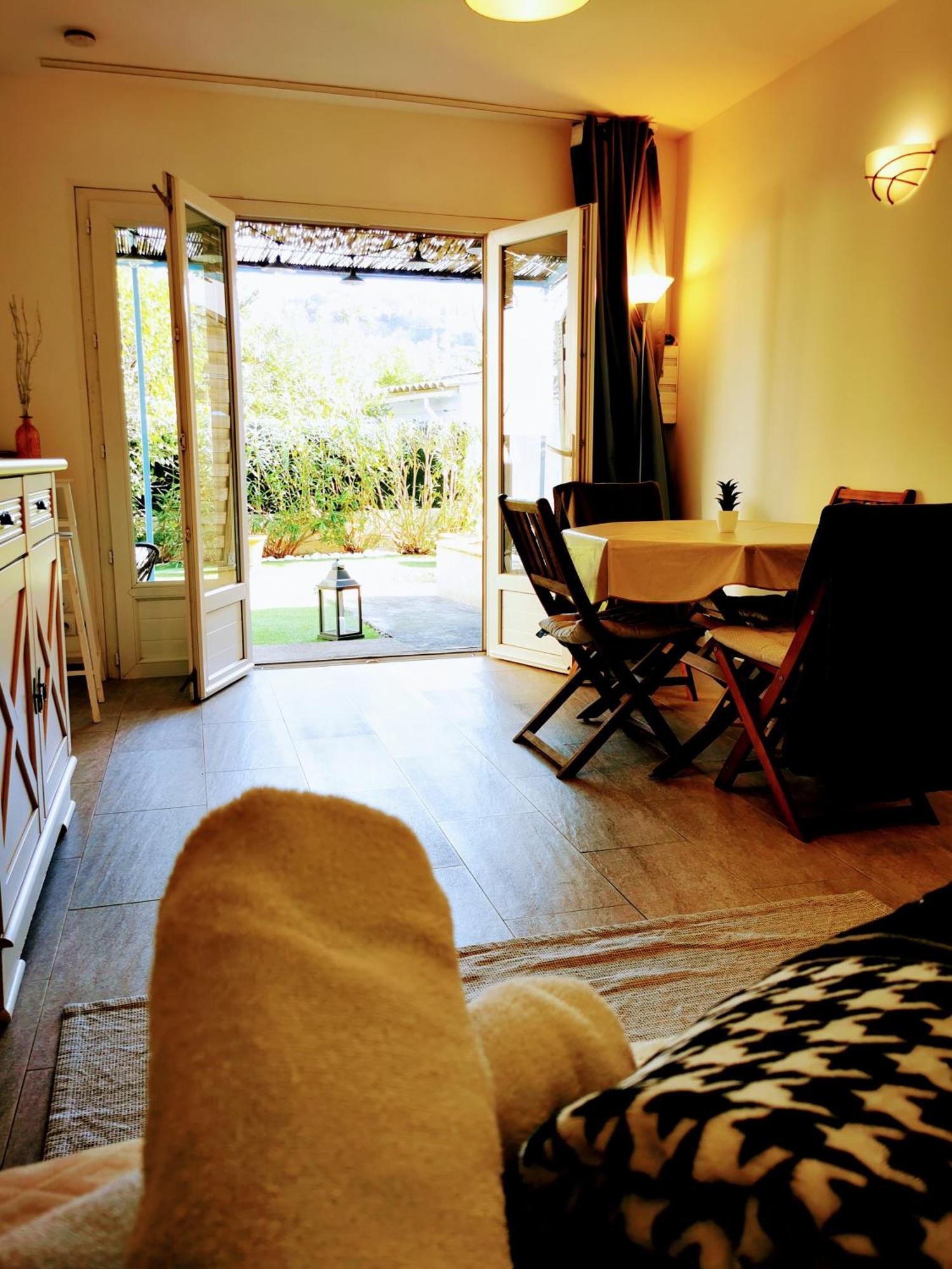 Studio Jardin Privatif 300M De La Plage Sainte-Maxime Exteriör bild